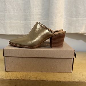 BRAND NEW - Madewell The Harper Mule in Olive Bronze size 9.5